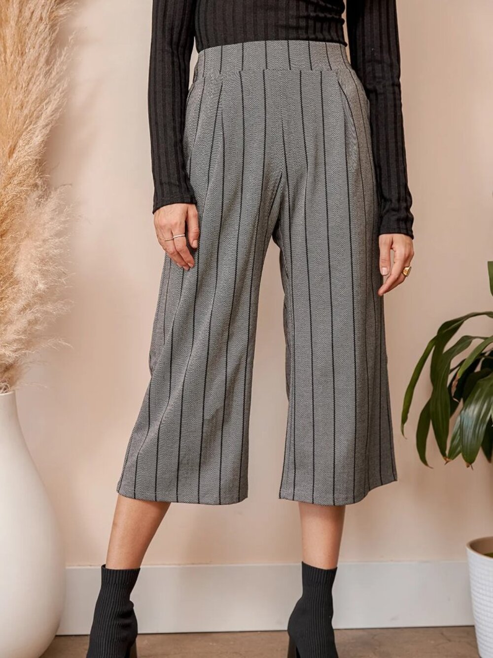 NWT Lulus Ready for Everything Grey Striped Culotte Pants Cropped Size XL NEW